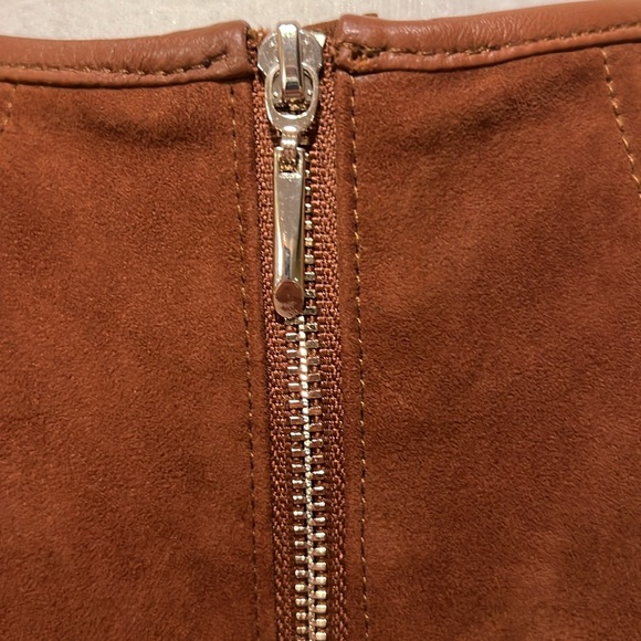 White House Black Market suede sleeveless top - Picture 3 of 6